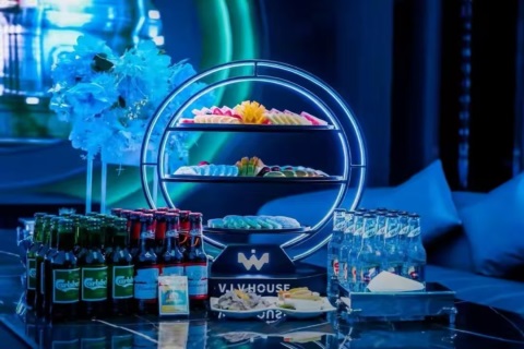 唐雨娱乐诚聘女营销专员 高薪日结提供住宿